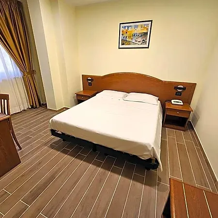 מלון Dimora Adriana